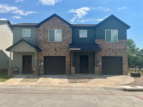 $499,000 | 1601-1602 Boxwood Lane, Forest Hill, TX 76140