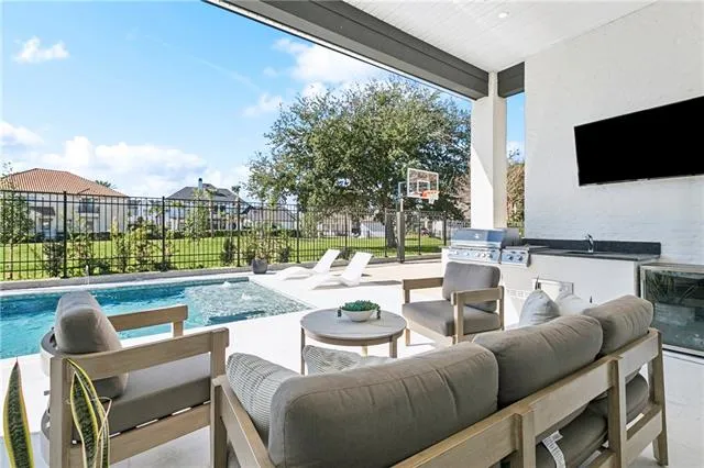 $1,795,000 | 25 Cycas, Kenner, LA 70065