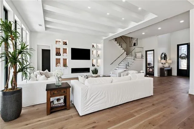 $1,795,000 | 25 Cycas, Kenner, LA 70065