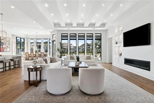 $1,795,000 | 25 Cycas, Kenner, LA 70065