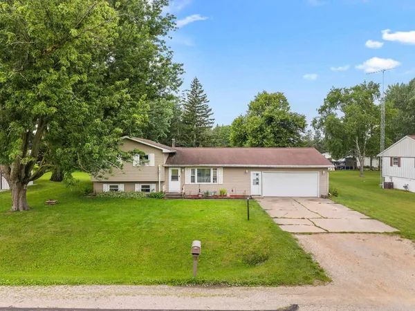 $299,000 | 14 Arcade Glen Road, Ripon, WI 54971