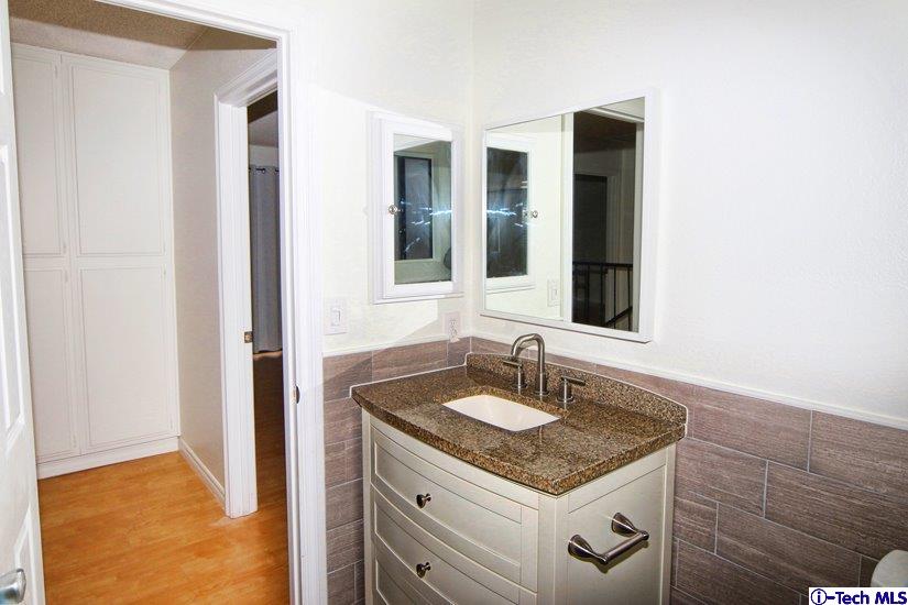 205 Violet Avenue, Unit D Monrovia, CA 91016 - Photo 13 of 17