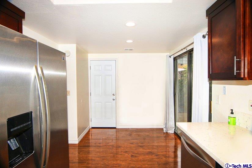 205 Violet Avenue, Unit D Monrovia, CA 91016 - Photo 6 of 17