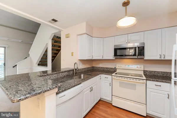 $2,200 | 912 Foxmeadow Drive, Unit CONDO 912, Royersford, PA 19468