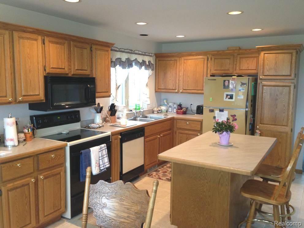 74867 Cryderman Road Richmond, MI 48062 - Photo 6 of 25 IMG_6857.jpg