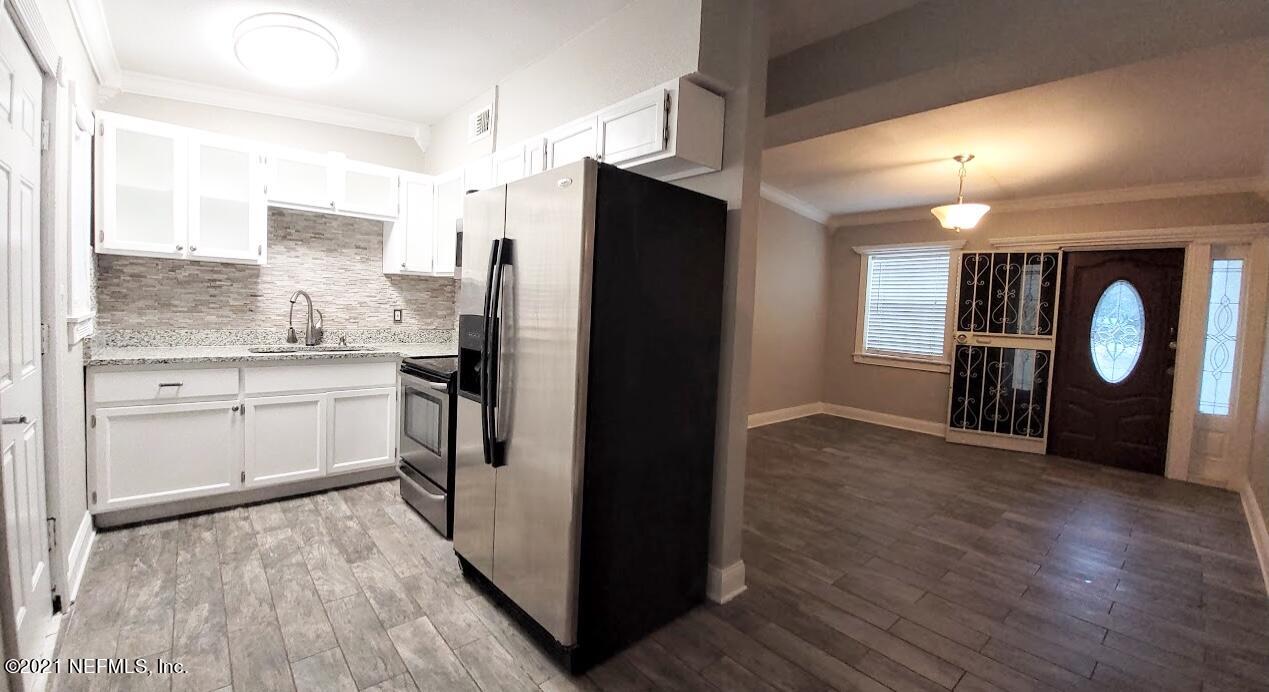 2611 Begonia Road Jacksonville, FL 32209 - Photo 4 of 9 7D4CDE16-87F9-4291-9A82-D630B8252538
