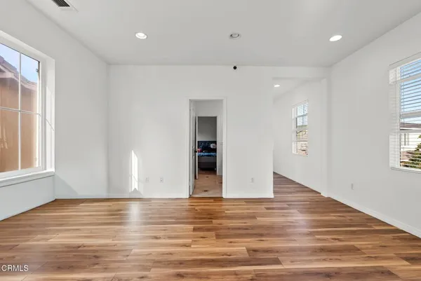 $899,000 | 511 Nile River Drive, Oxnard, CA 93036