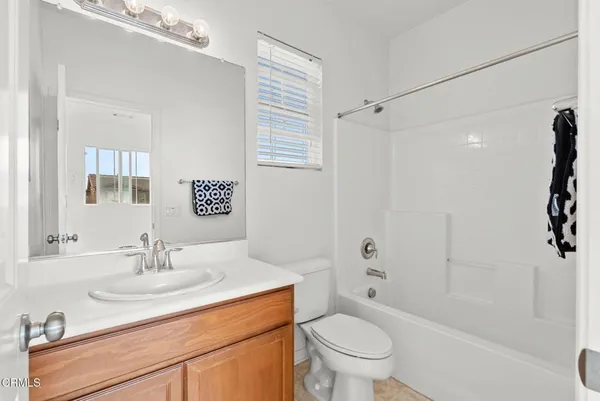 $899,000 | 511 Nile River Drive, Oxnard, CA 93036