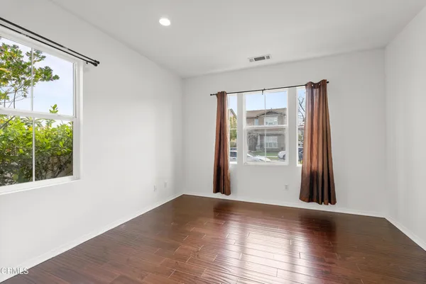 $899,000 | 511 Nile River Drive, Oxnard, CA 93036