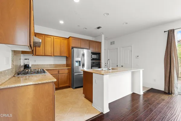 $899,000 | 511 Nile River Drive, Oxnard, CA 93036