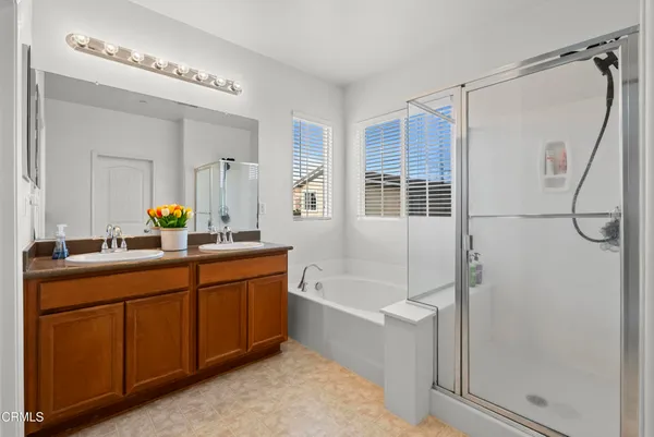 $899,000 | 511 Nile River Drive, Oxnard, CA 93036