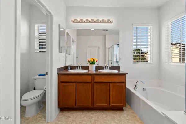 $899,000 | 511 Nile River Drive, Oxnard, CA 93036