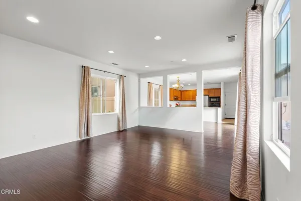 $899,000 | 511 Nile River Drive, Oxnard, CA 93036