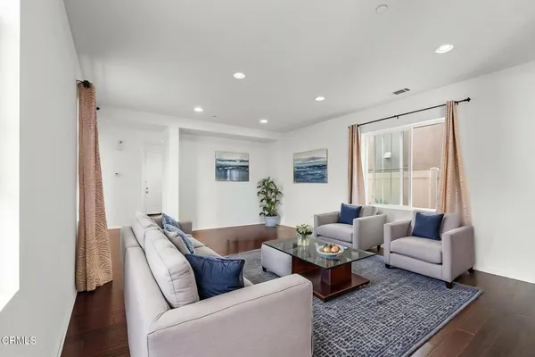 $899,000 | 511 Nile River Drive, Oxnard, CA 93036