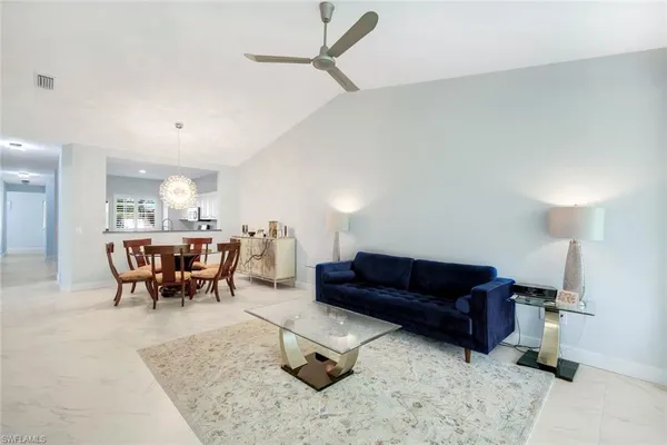$359,500 | 650 Luisa Lane, Unit 4, Naples, FL 34104