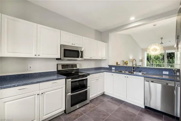 $359,500 | 650 Luisa Lane, Unit 4, Naples, FL 34104