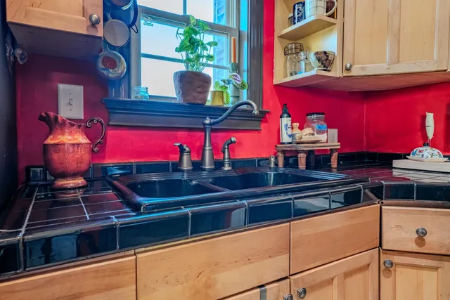 $649,000 | 36 1/2 South Street, Charleston, SC 29403