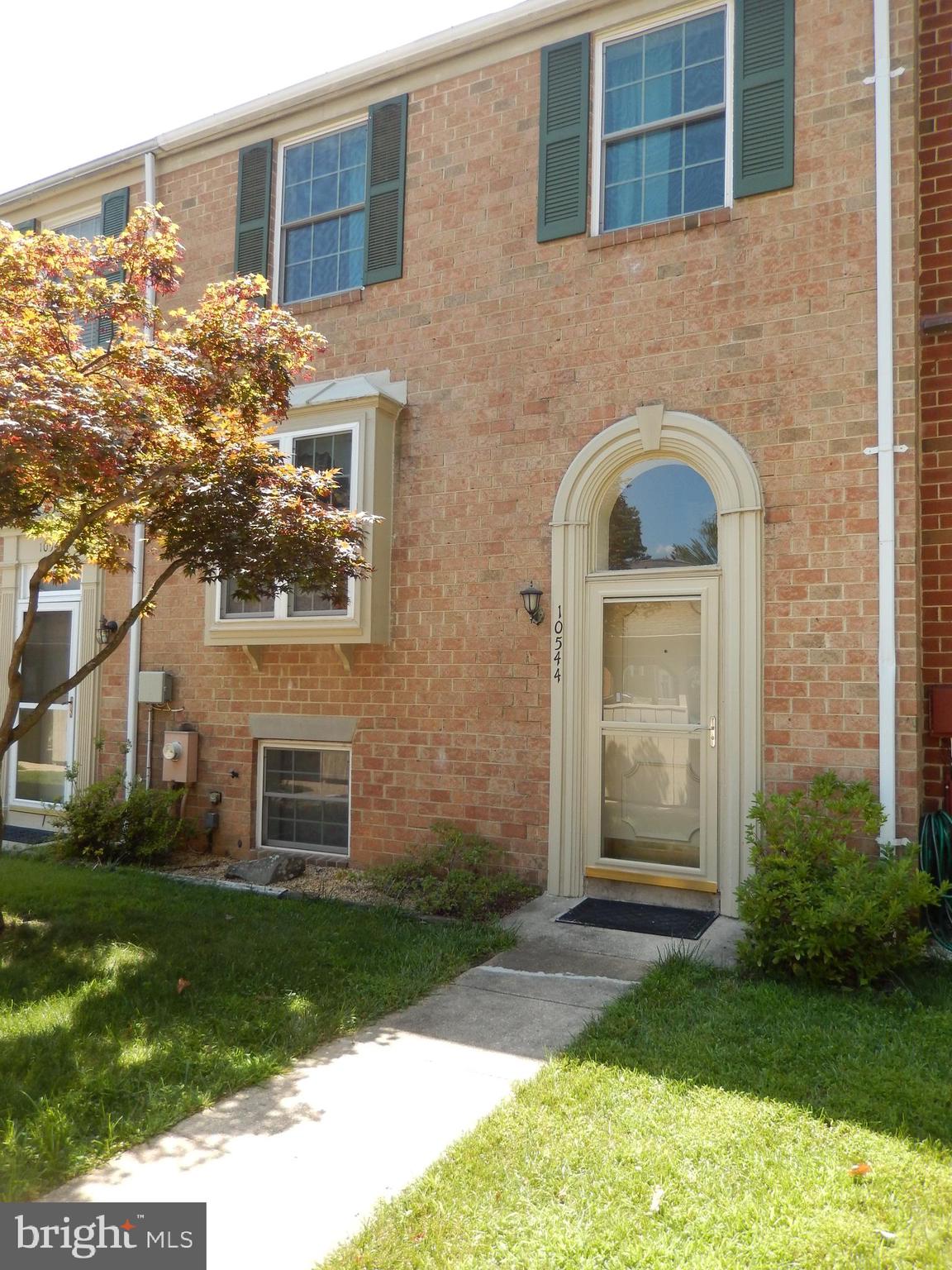 10544 East Wind Way Columbia, MD 21044 - Photo 37 of 42 a front view of a house with garden