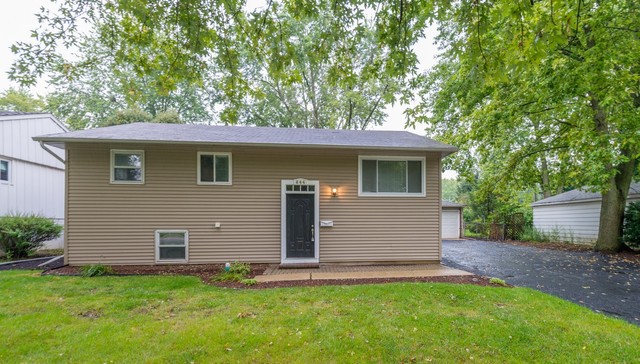 644 Clover Road Wauconda, IL 60084 - Photo 1 of 10