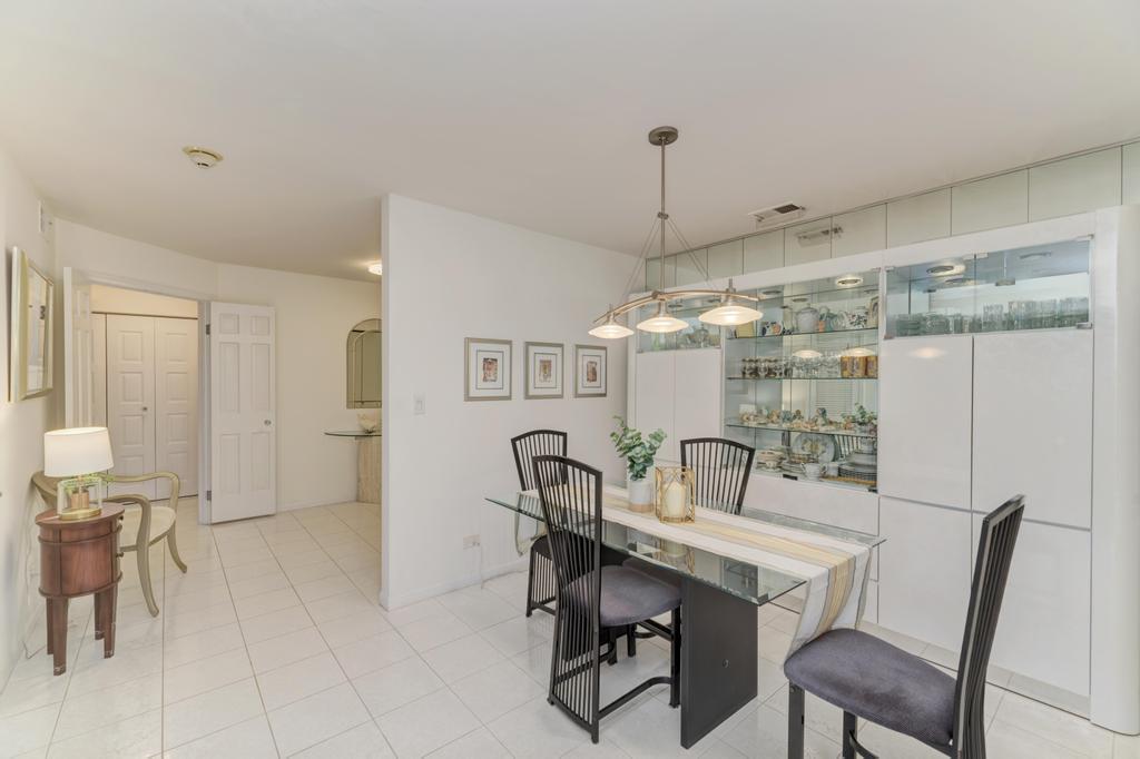 4000 Dundee Road, Unit 107 Northbrook, IL 60062 - Photo 10 of 31