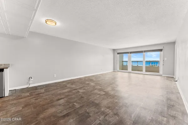 $319,000 | 100 Cherry Street, Unit 406, Panama City, FL 32401