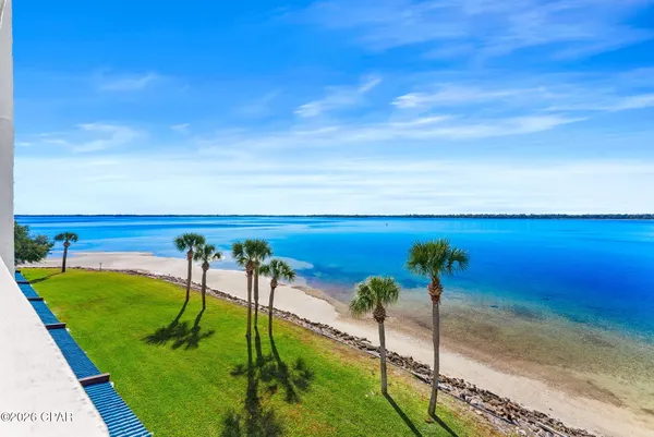 $319,000 | 100 Cherry Street, Unit 406, Panama City, FL 32401