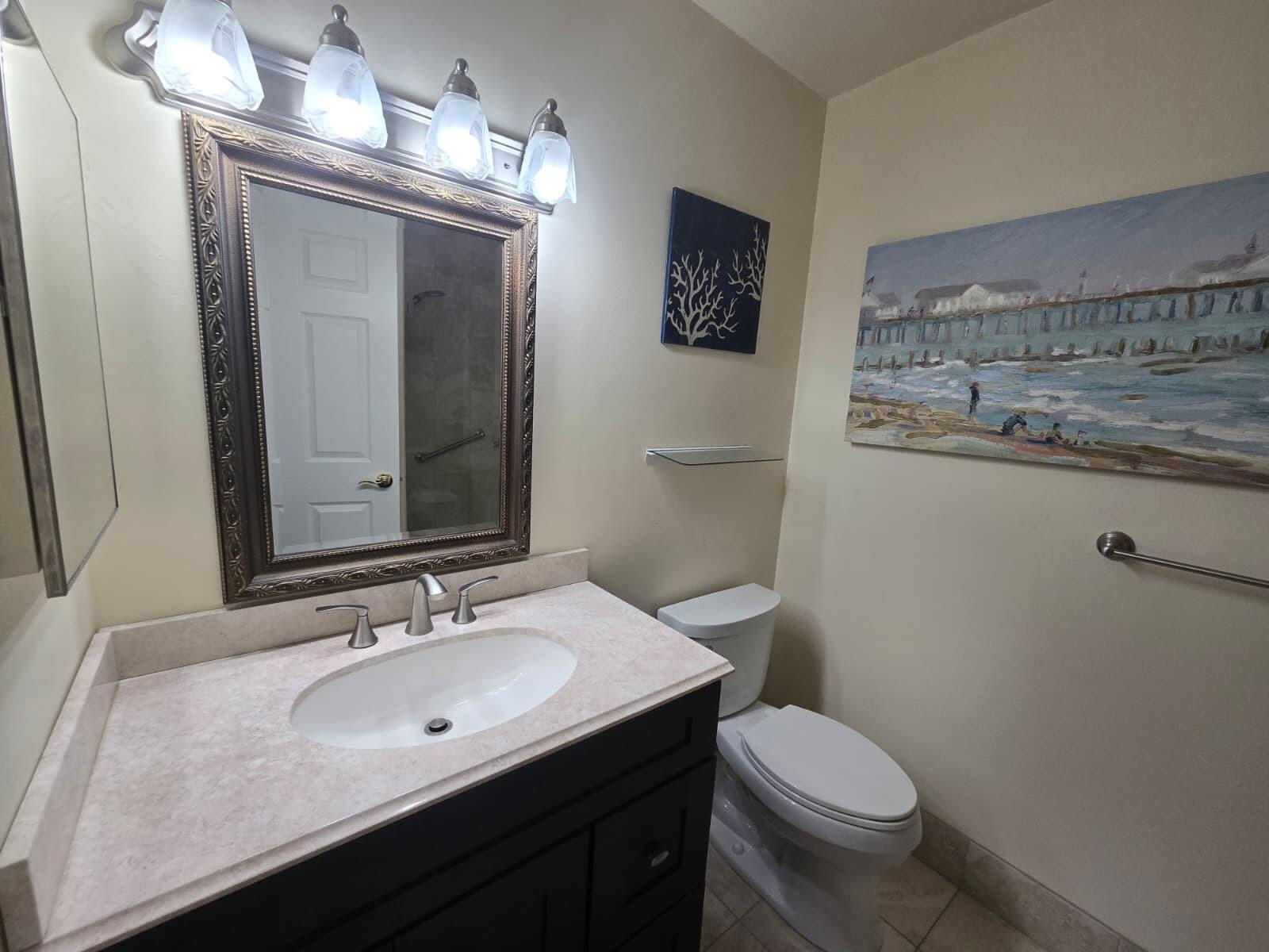14103 Nesting Way, Unit C Delray Beach, FL 33484 - Photo 23 of 36 2nd bathroom