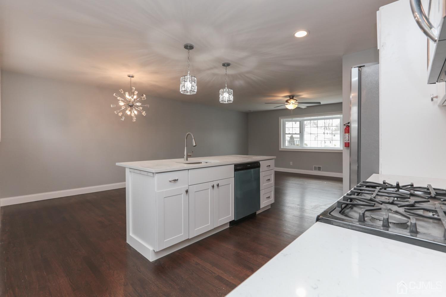 22 Alpine Place Colonia, NJ 07067 - Photo 7 of 24 Gallery Image 7