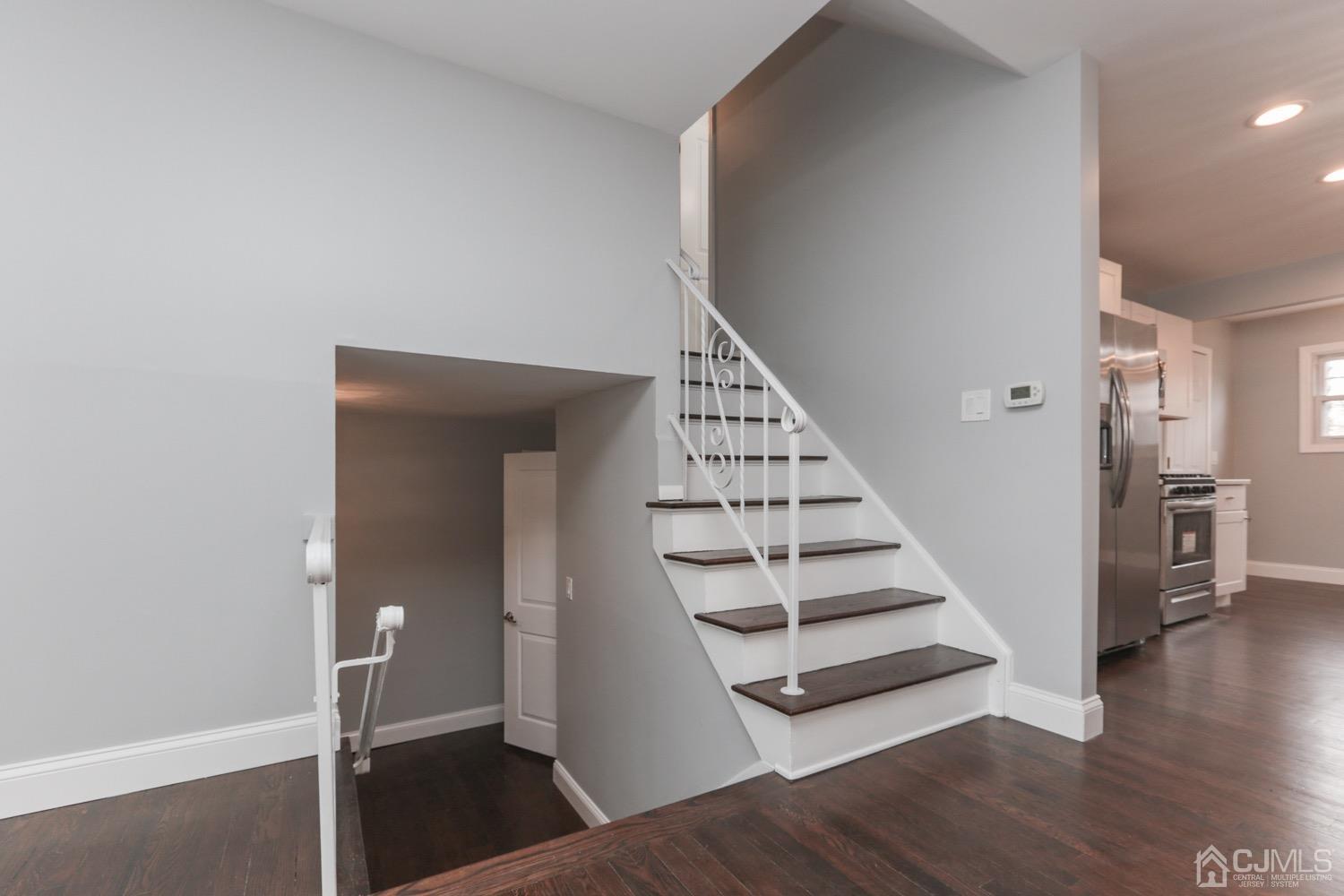 22 Alpine Place Colonia, NJ 07067 - Photo 8 of 24 Gallery Image 8