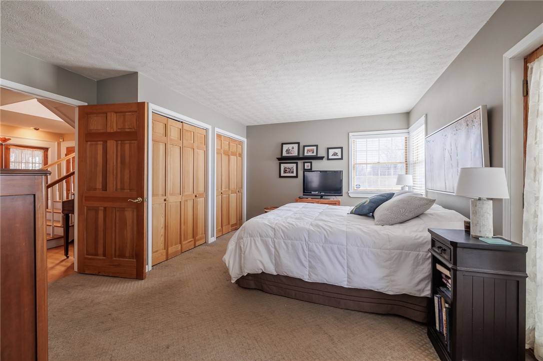 2273 Edgemere Drive Greece, NY 14612 - Photo 17 of 50