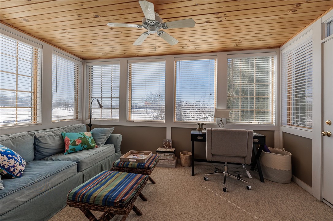 2273 Edgemere Drive Greece, NY 14612 - Photo 19 of 50 4 season room attached to primary.