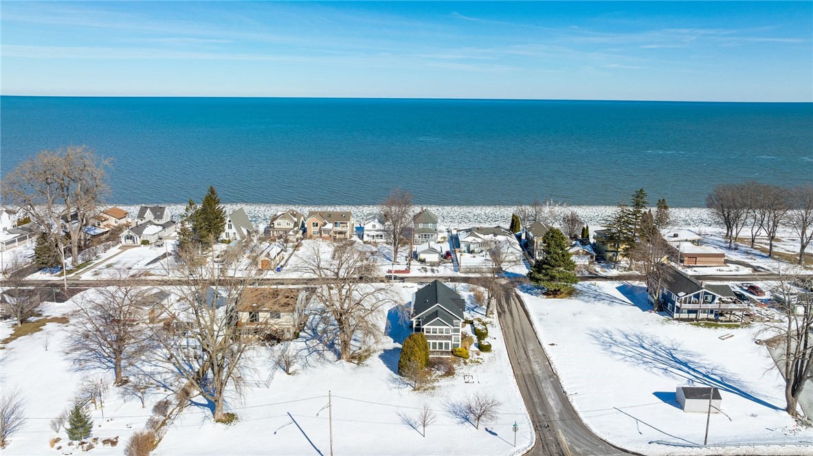 2273 Edgemere Drive Greece, NY 14612 - Photo 5 of 50 Lake Ontario.