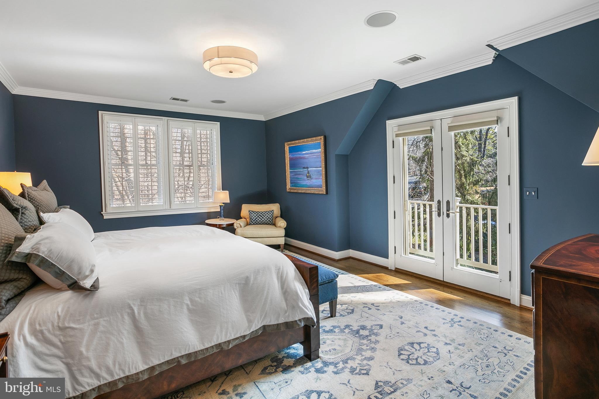 5025 Linnean Avenue Northwest Washington, DC 20008 - Photo 15 of 42 Primary Bedroom