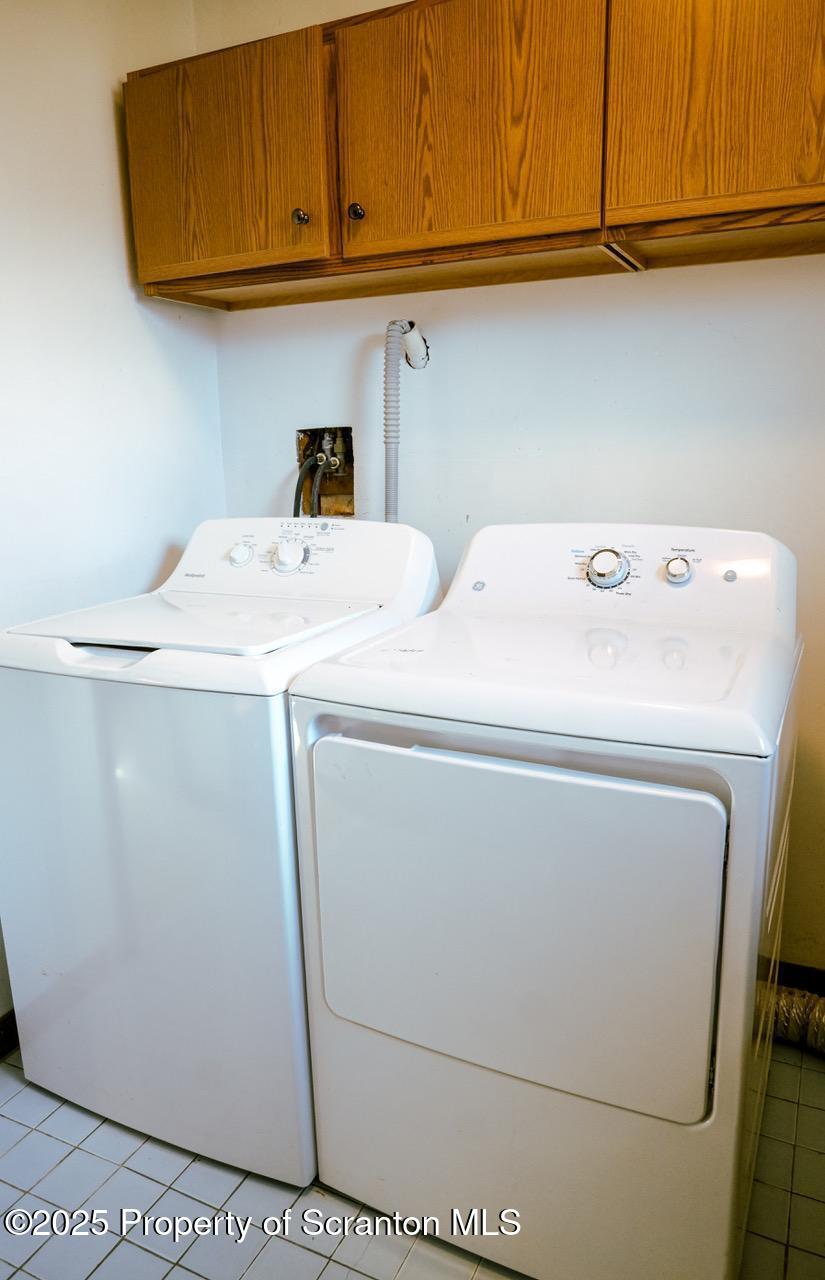 211 Wimmers Road Lake Ariel, PA 18436 - Photo 18 of 65 a utility room with dryer and washer