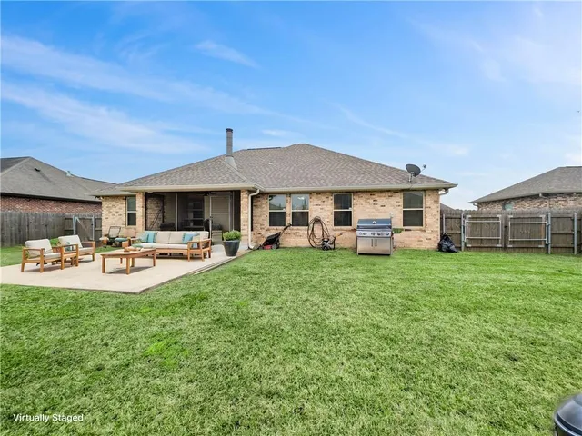 $319,900 | 420 Lakewood Drive, Luling, LA 70070