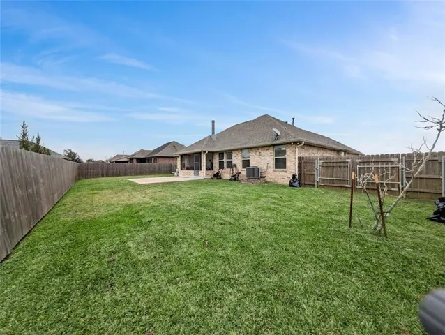 $319,900 | 420 Lakewood Drive, Luling, LA 70070