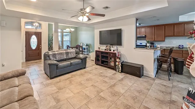 $319,900 | 420 Lakewood Drive, Luling, LA 70070