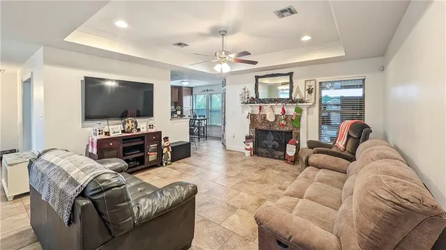 $319,900 | 420 Lakewood Drive, Luling, LA 70070