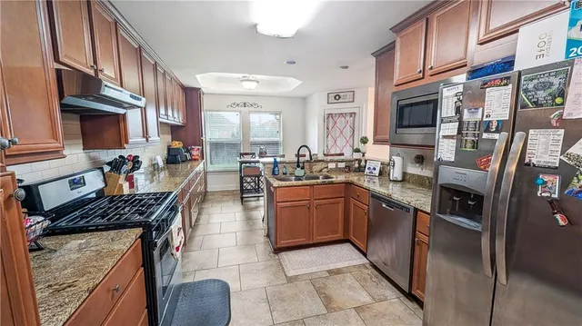 $319,900 | 420 Lakewood Drive, Luling, LA 70070