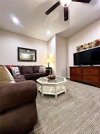 $899,900 | 1809 A U.S. Rte 66, Waynesville, MO 65583