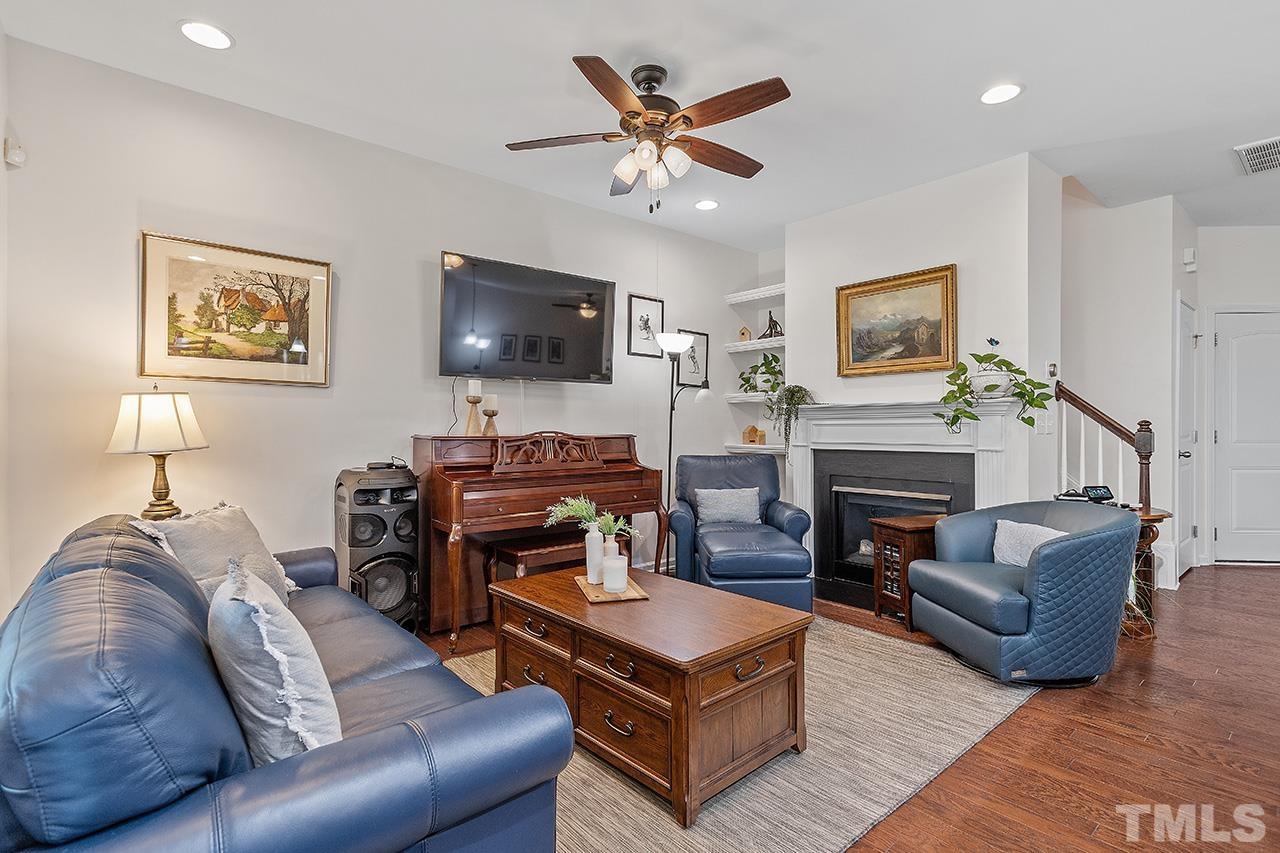 10109 Raven Tree Drive Raleigh, NC 27617 - Photo 16 of 36 Gallery Image 16