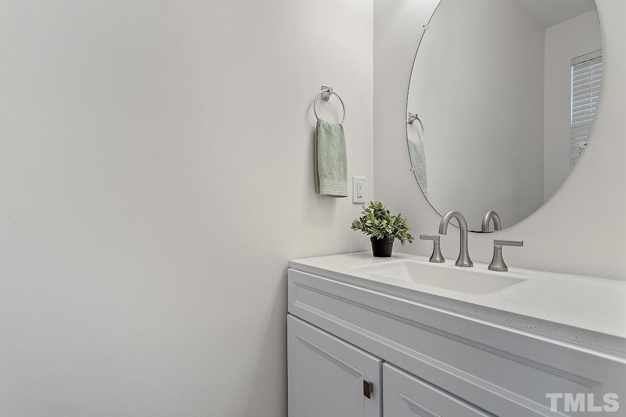 10109 Raven Tree Drive Raleigh, NC 27617 - Photo 19 of 36 Gallery Image 19