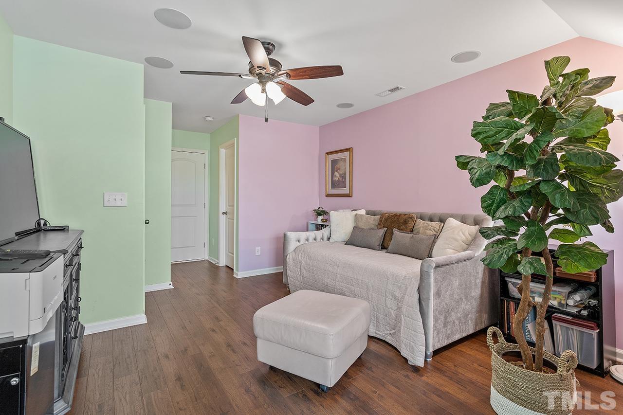 10109 Raven Tree Drive Raleigh, NC 27617 - Photo 29 of 36 Gallery Image 29