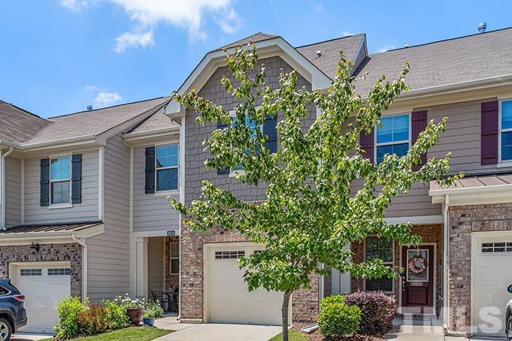 10109 Raven Tree Drive Raleigh, NC 27617 - Photo 4 of 36 Gallery Image 4