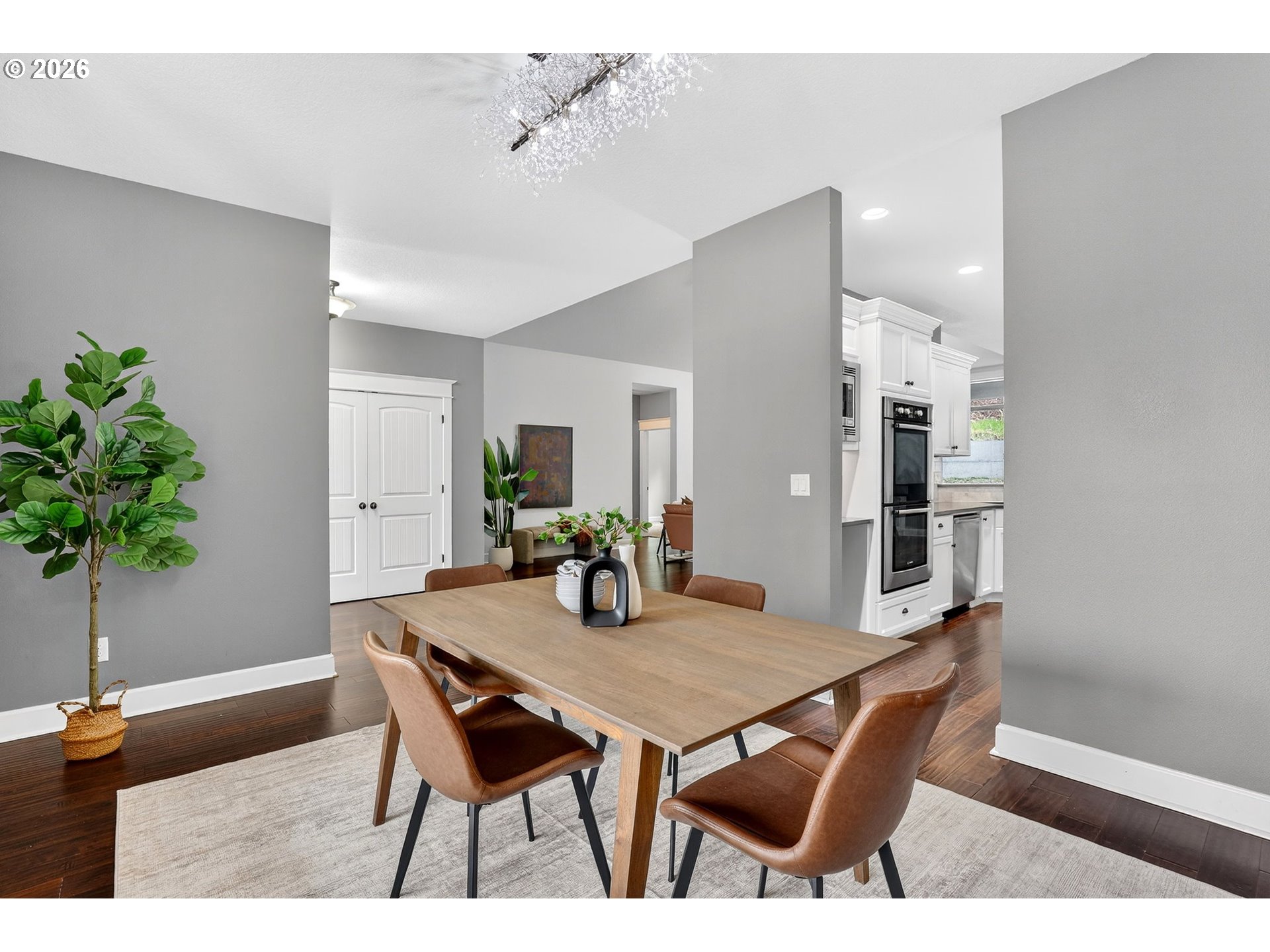 13286 Southwest Maplecrest Court Portland, OR 97223 - Photo 18 of 42