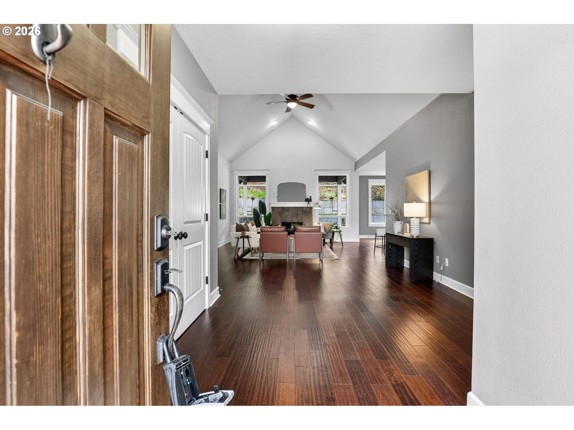 13286 Southwest Maplecrest Court Portland, OR 97223 - Photo 3 of 42