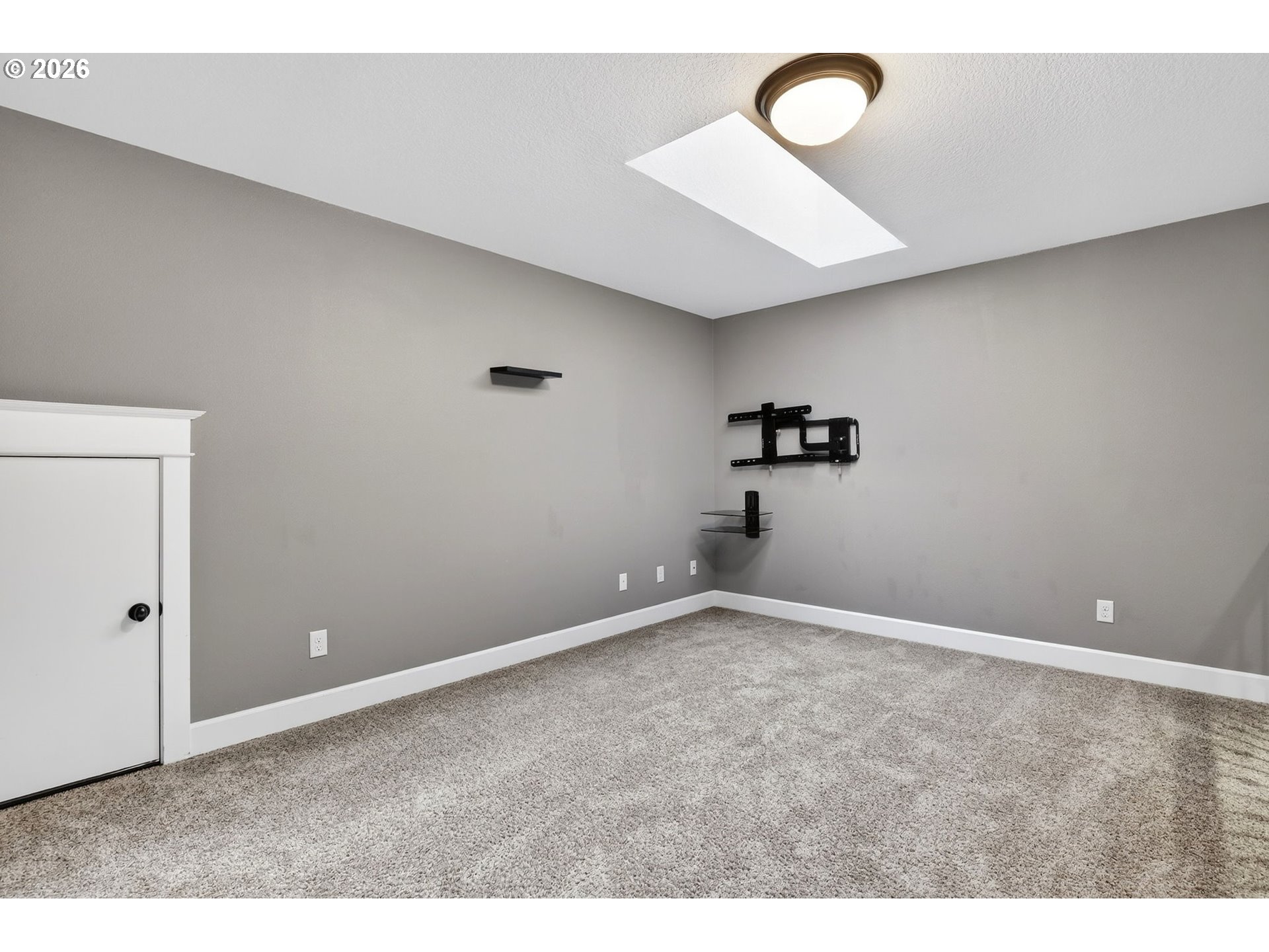 13286 Southwest Maplecrest Court Portland, OR 97223 - Photo 31 of 42