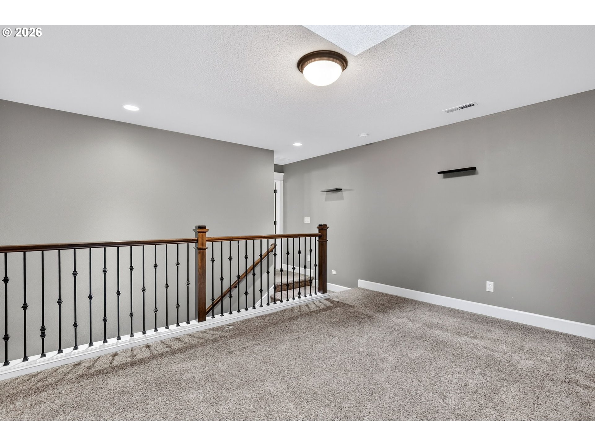 13286 Southwest Maplecrest Court Portland, OR 97223 - Photo 33 of 42