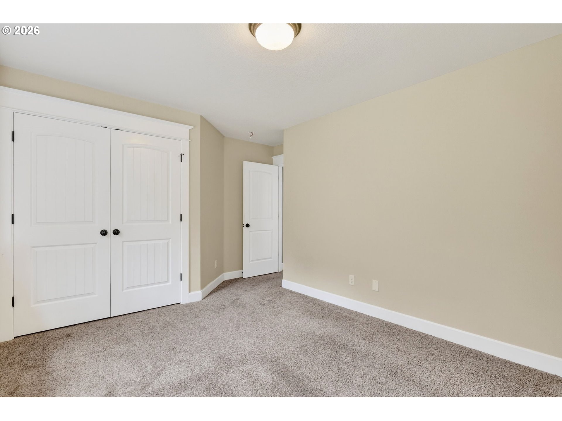 13286 Southwest Maplecrest Court Portland, OR 97223 - Photo 35 of 42