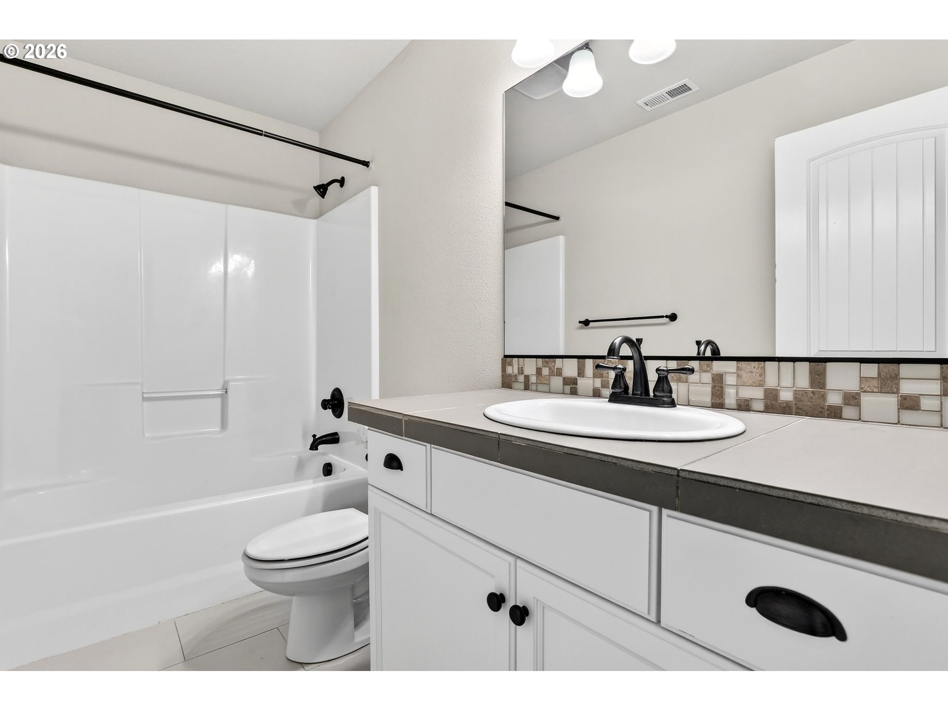 13286 Southwest Maplecrest Court Portland, OR 97223 - Photo 36 of 42